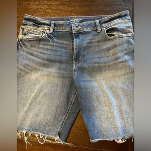 Women’s denim shorts size 16